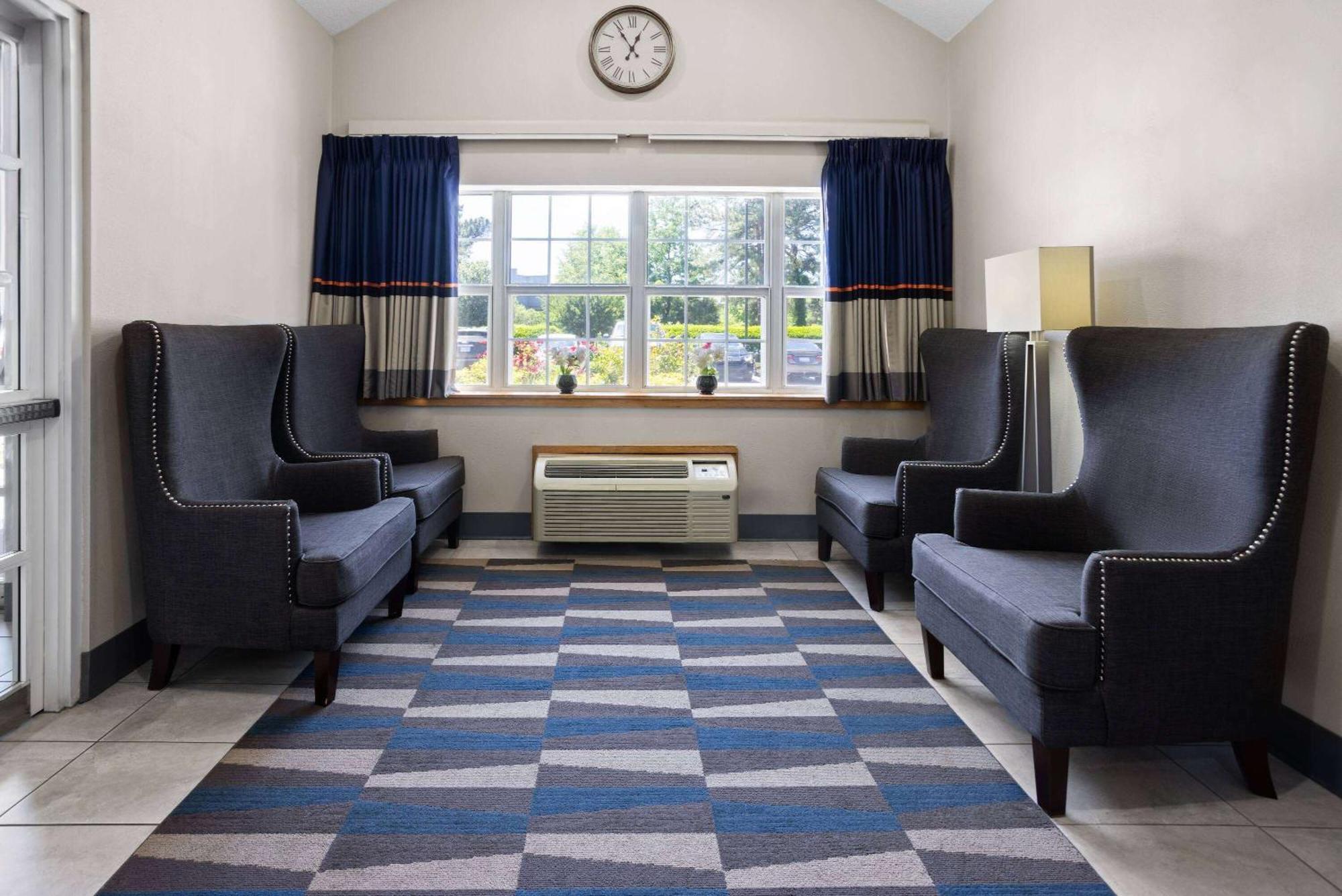 Microtel Inn By Wyndham Raleigh-Durham Airport Morrisville Exterior photo